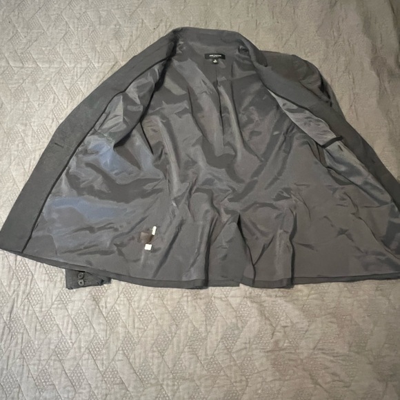 Ann Taylor women’s size 10 charcoal grey blazer - Picture 4 of 5